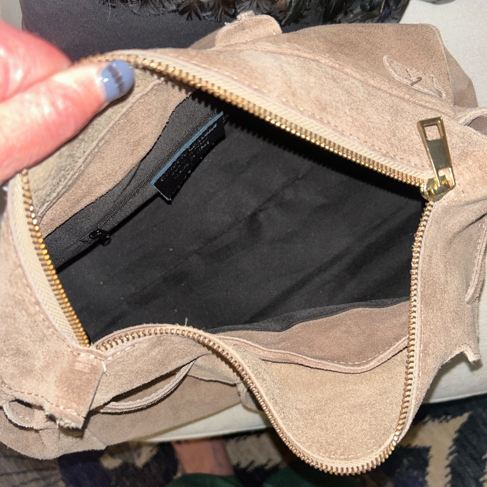 POEMIA ROMA GENUINE SUEDE HANDBAG - Picture 12 of 15